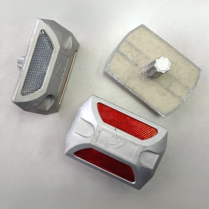 resized/Heavy duty Metal Road stud with shank